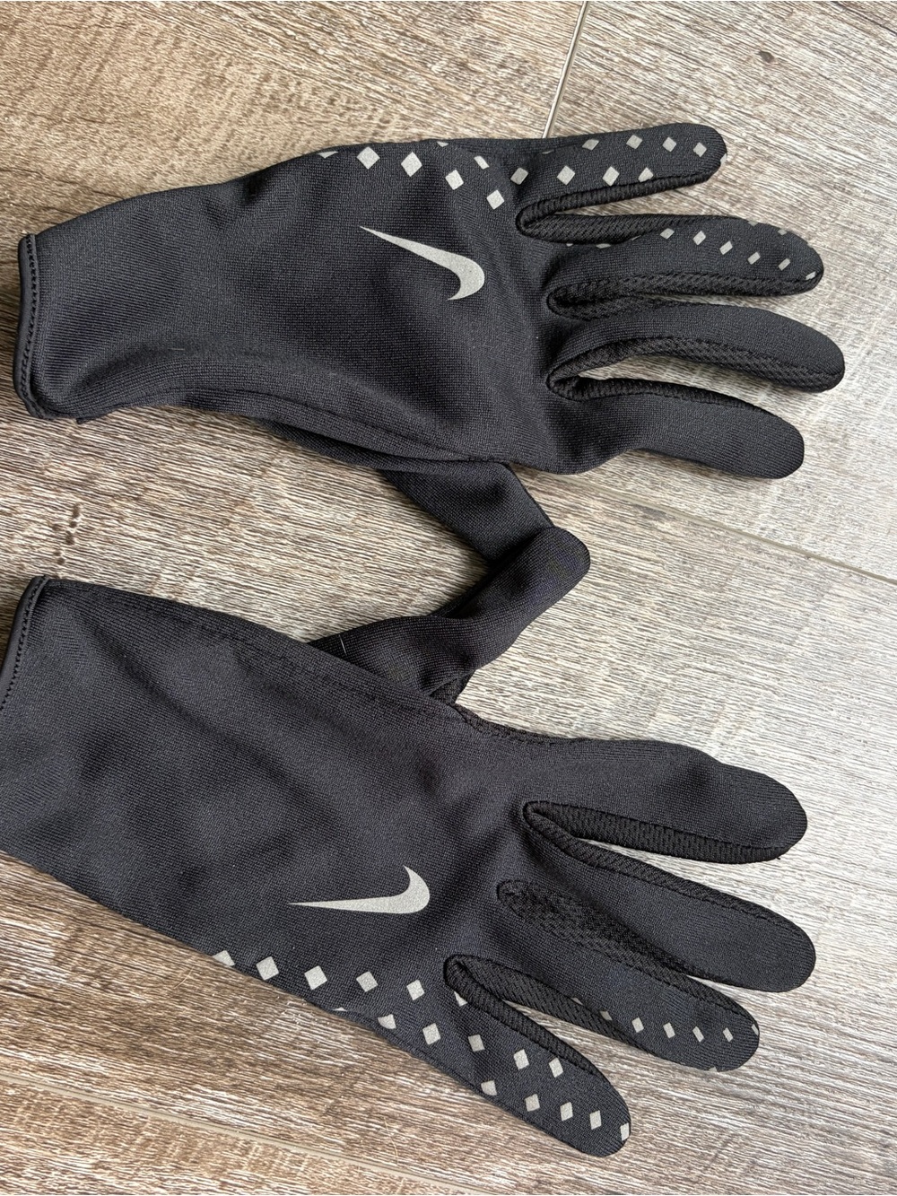 Nike Black & Silver Running Gloves